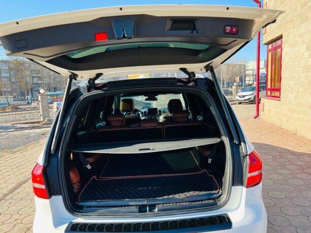 Mercedes-Benz GLS X166, 7 мест, 2016 г.