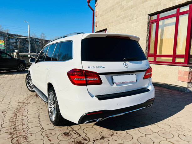Mercedes-Benz GLS X166, 7 мест, 2016 г.