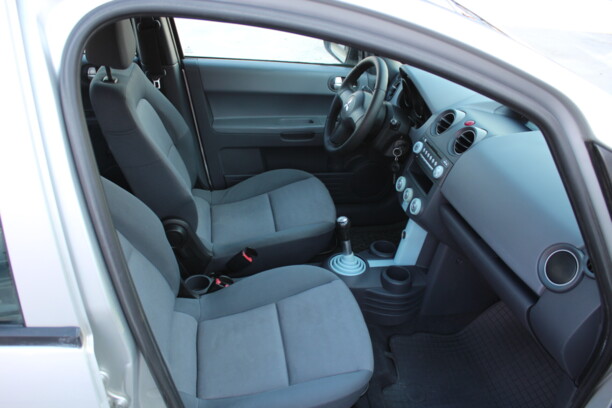 Mitsubishi Colt VI, 2006 г.
