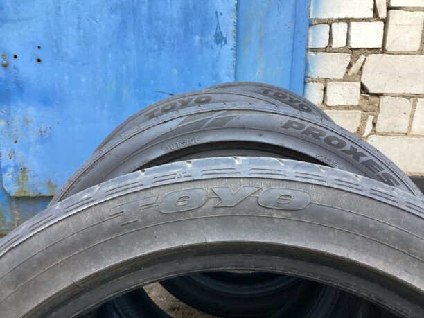 Легковые шины Toyo 255/40 R19 4 шт.