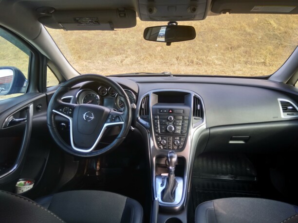 Opel Astra J · Рестайлинг, 2013 г.