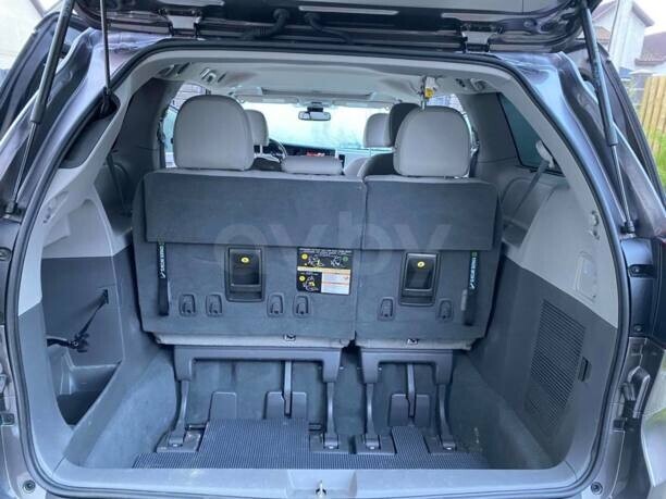 Toyota Sienna III (XL30), 7 мест, 2018 г.
