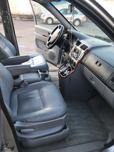 Kia Carnival I · Рестайлинг, 7 мест, 2005 г.