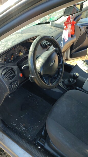 Ford Focus I · Рестайлинг, 2002 г.