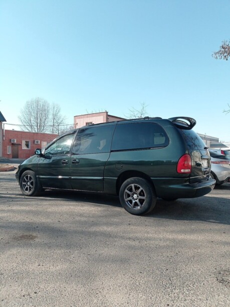 Dodge Grand Caravan III, 7 мест, 1999 г.