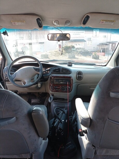 Dodge Grand Caravan III, 7 мест, 1999 г.
