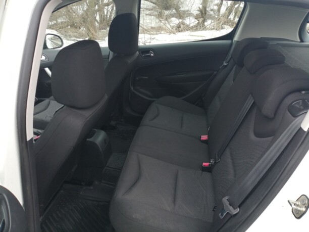 Peugeot 308 T7 · Рестайлинг, 2011 г.