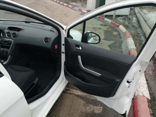 Peugeot 308 T7 · Рестайлинг, 2011 г.