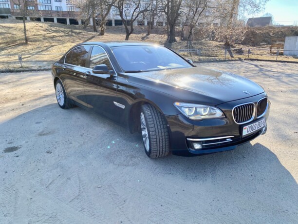BMW 7 серия F02 (Long) · Рестайлинг, 2013 г.