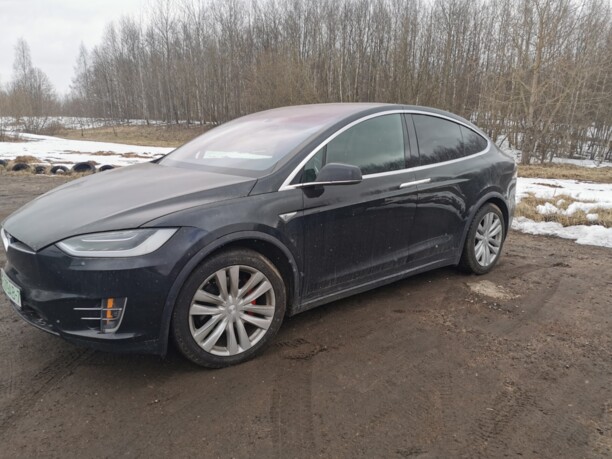 Tesla Model X, 7 мест, 2016 г.