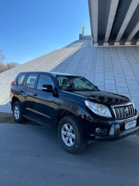 Toyota Land Cruiser Prado J150, 7 мест, 2010 г.