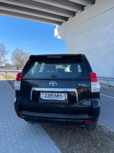 Toyota Land Cruiser Prado J150, 7 мест, 2010 г.