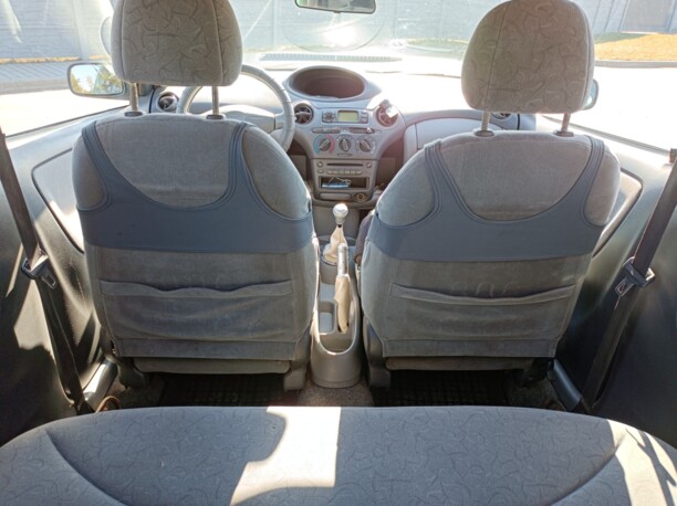 Toyota Yaris I (P1), 1999 г.