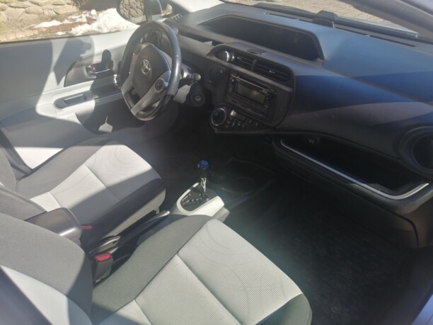 Toyota Prius C I, 2014 г.