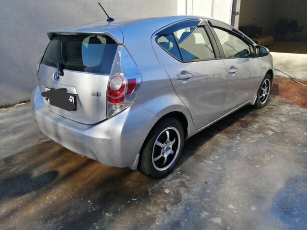 Toyota Prius C I, 2014 г.