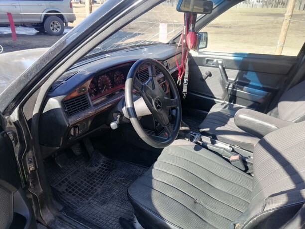 Mercedes-Benz 190 (W201), 1984 г.
