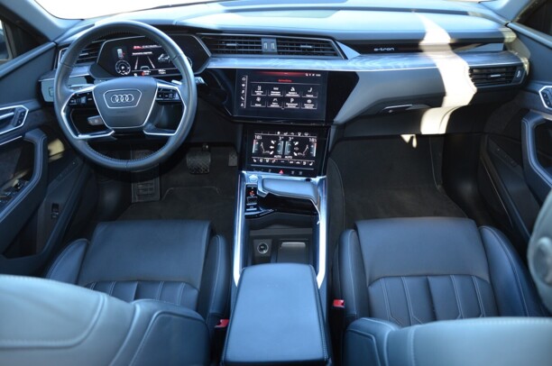 Audi e-tron, 2019 г.