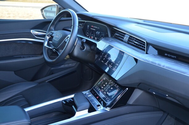 Audi e-tron, 2019 г.