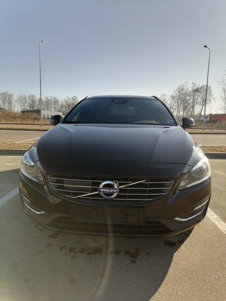 Volvo V60 I · Рестайлинг, 2018 г.