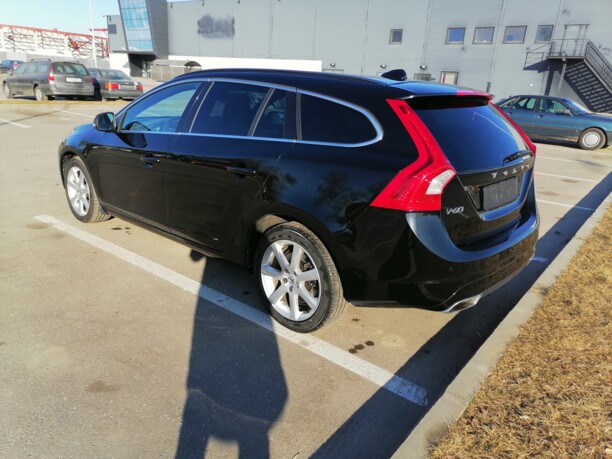 Volvo V60 I · Рестайлинг, 2018 г.