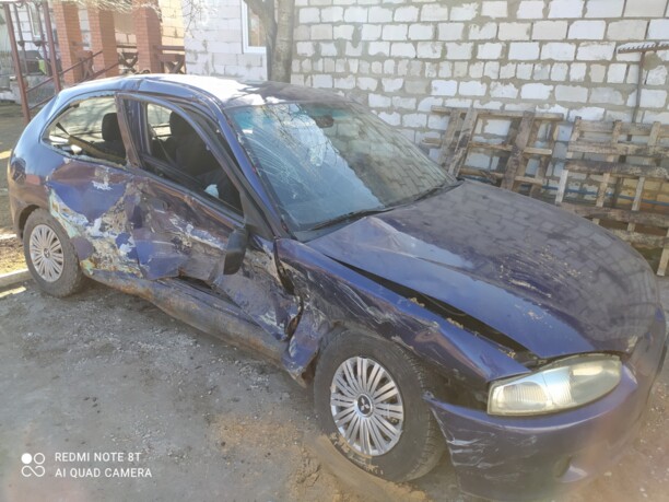 Mitsubishi Colt V, 1998 г.