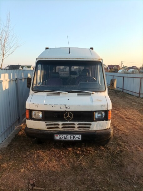 Mercedes-Benz T1 (207D-410D), 1993 г.
