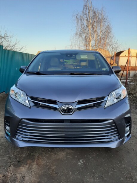 Toyota Sienna III (XL30), 7 мест, 2018 г.