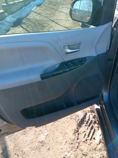 Toyota Sienna III (XL30), 7 мест, 2018 г.