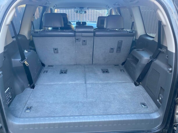 Toyota Land Cruiser Prado J150, 7 мест, 2010 г.