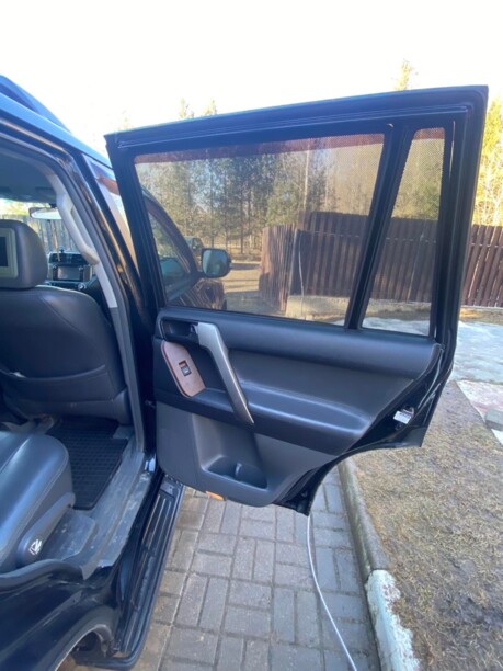 Toyota Land Cruiser Prado J150, 7 мест, 2010 г.