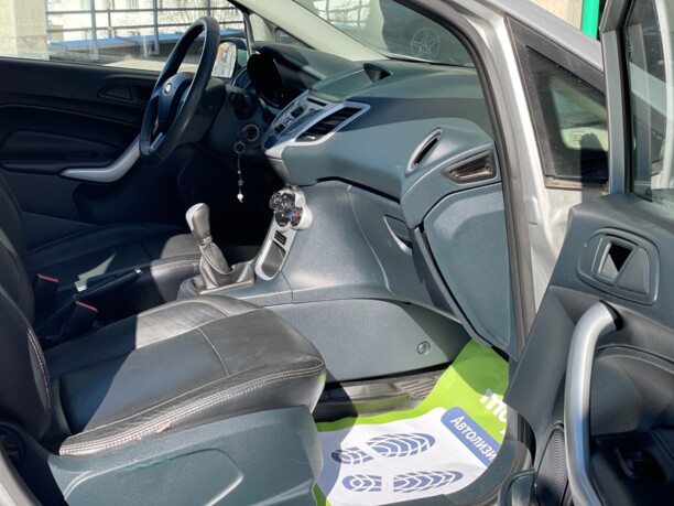 Ford Fiesta VI, 2011 г.