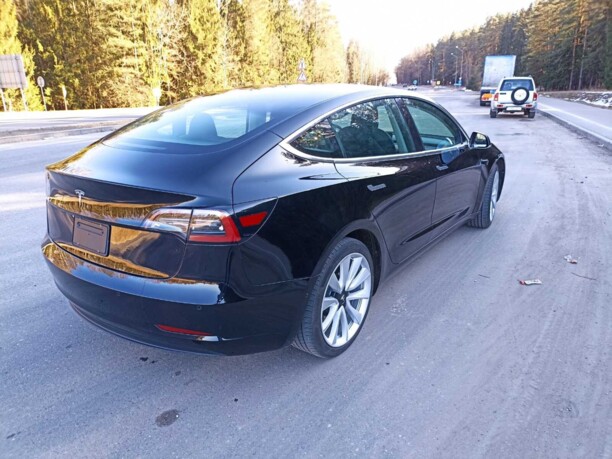 Tesla Model 3, 2020 г.