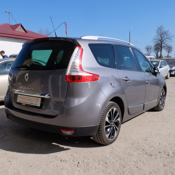 Renault Grand Scenic III · 2-й рестайлинг, 7 мест, 2016 г.