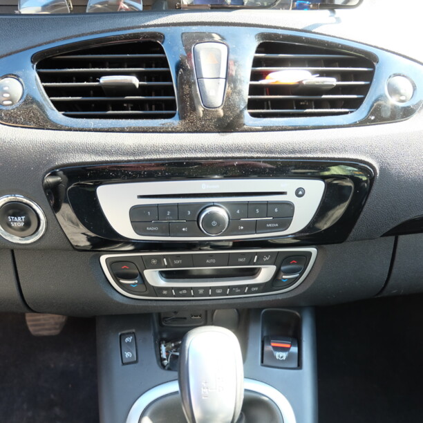 Renault Grand Scenic III · 2-й рестайлинг, 7 мест, 2016 г.