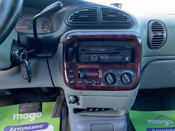 Dodge Grand Caravan III, 7 мест, 1999 г.