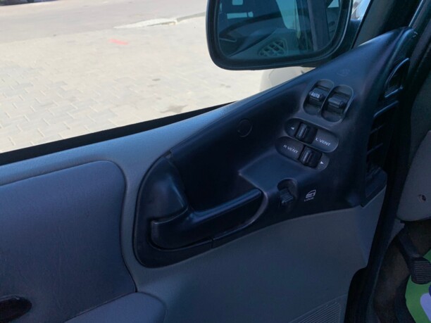 Dodge Grand Caravan III, 7 мест, 1999 г.