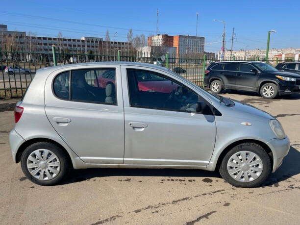 Toyota Yaris I (P1), 2001 г.
