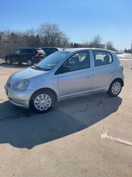 Toyota Yaris I (P1), 2001 г.