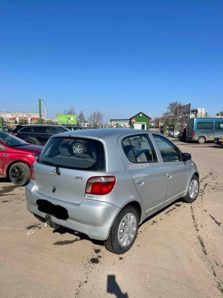 Toyota Yaris I (P1), 2001 г.