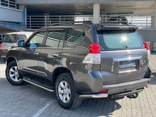 Toyota Land Cruiser Prado J150, 2010 г.