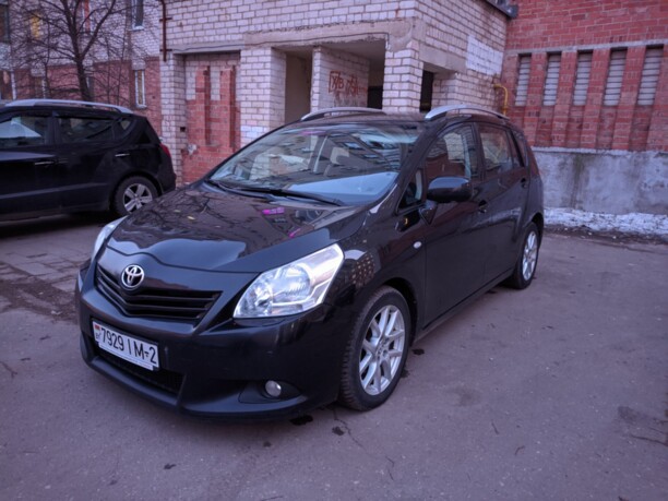 Toyota Verso I, 7 мест, 2010 г.