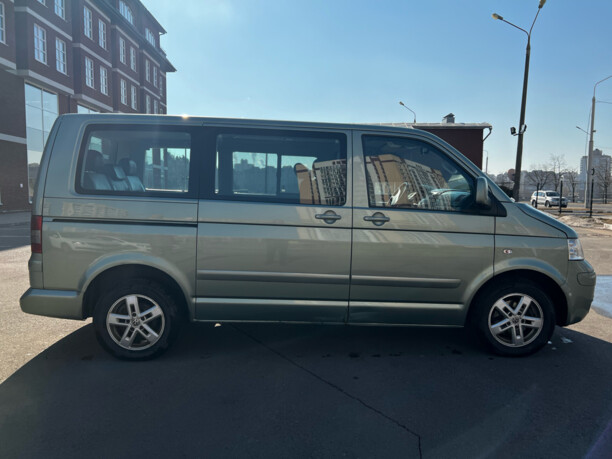 Volkswagen Multivan T5, 2008 г.