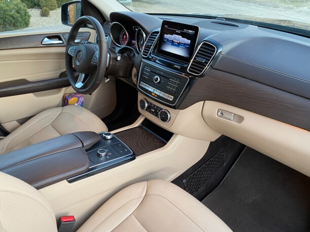 Mercedes-Benz GLS X166, 7 мест, 2018 г.