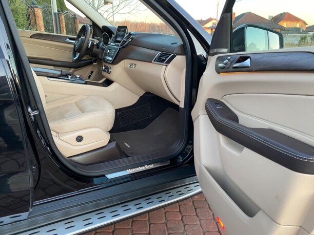 Mercedes-Benz GLS X166, 7 мест, 2018 г.