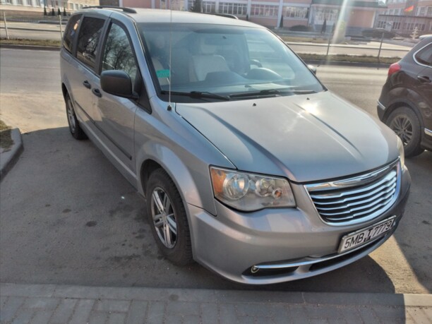 Dodge Grand Caravan V, 7 мест, 2013 г.