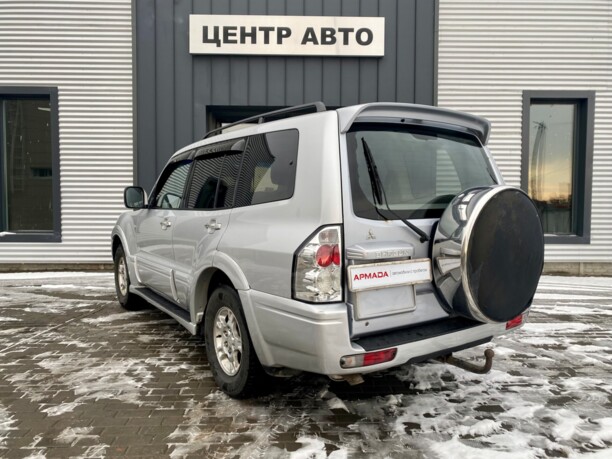 Mitsubishi Pajero III, 7 мест, 2001 г.