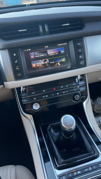 Jaguar XF X260, 2018 г.