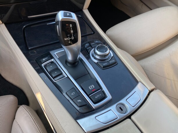 BMW 7 серия F02 (Long), 2009 г.
