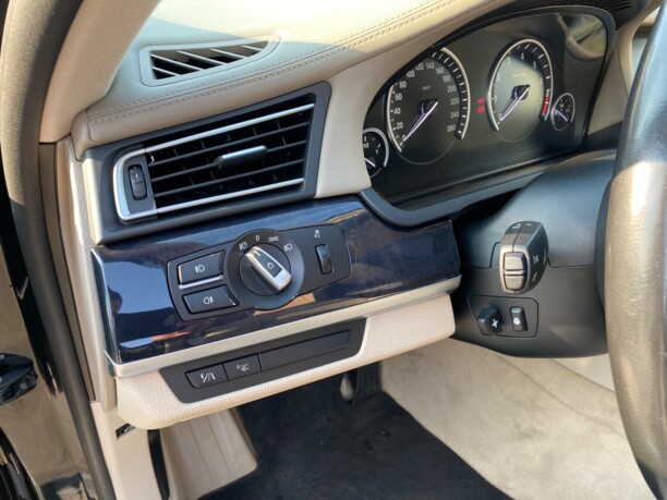 BMW 7 серия F02 (Long), 2009 г.