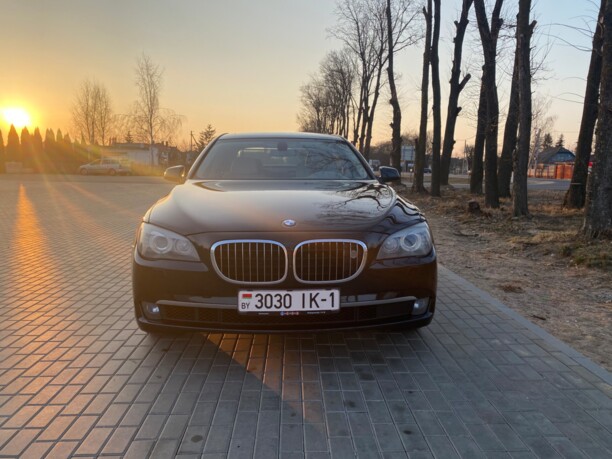BMW 7 серия F02 (Long), 2009 г.